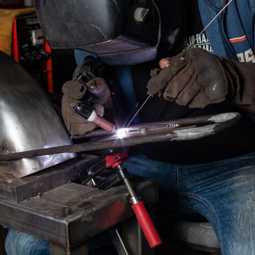 Rubrik Business Photographie, Mario Haase at Work, Hot Rod Garage, Courgenay, Photography by Malco Messerli, eightleins (8lines)